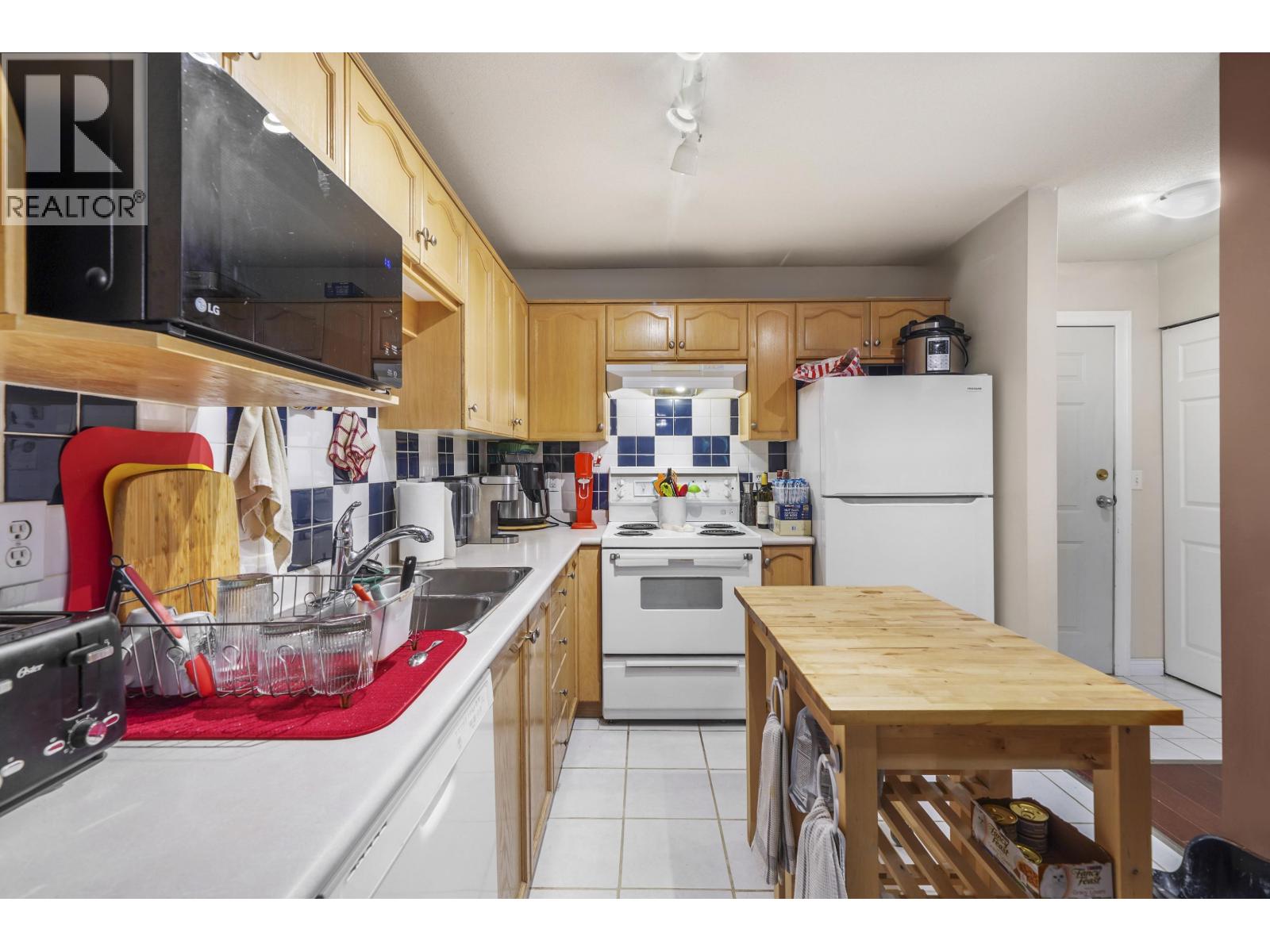 405 2615 JANE STREET, Port Coquitlam