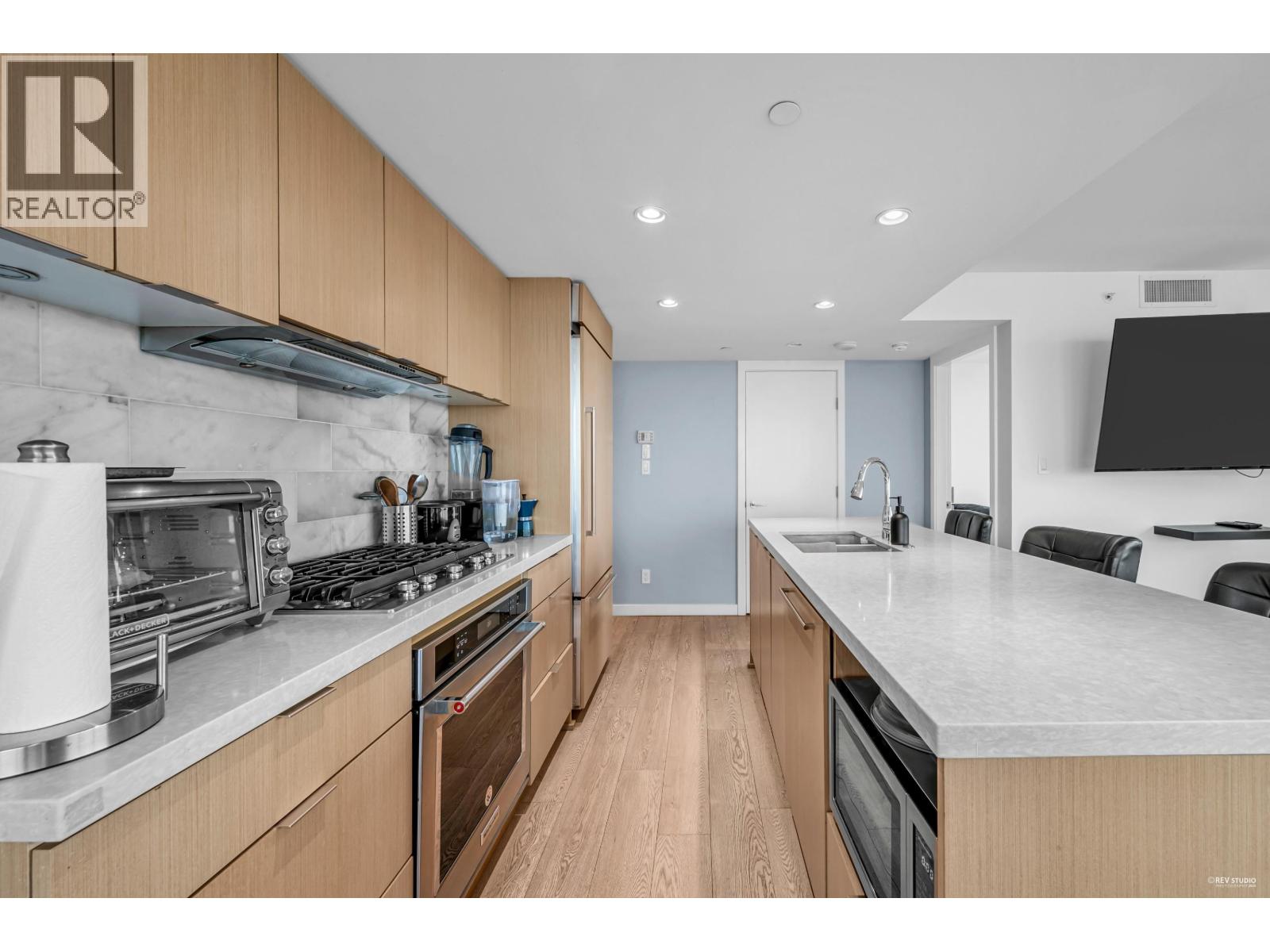 2504 8189 CAMBIE STREET, Vancouver