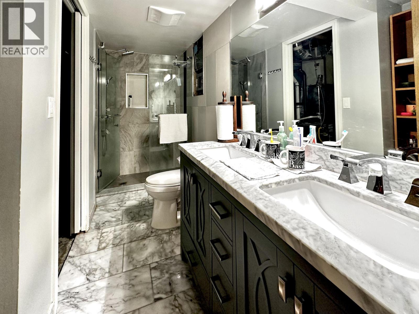 7630 VICTORIA DRIVE, Vancouver