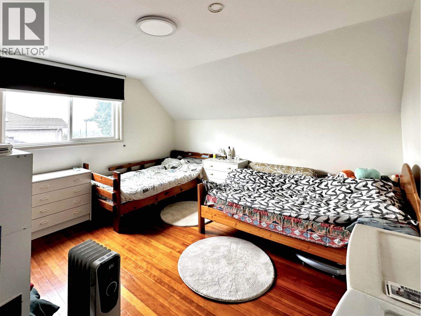 7630 VICTORIA DRIVE, Vancouver