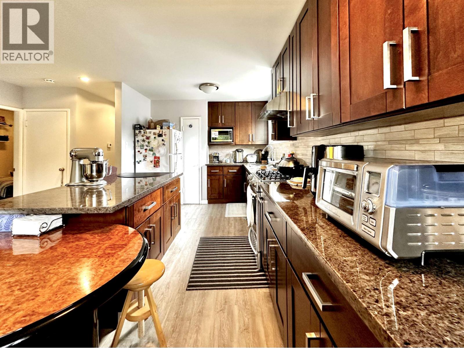 7630 VICTORIA DRIVE, Vancouver