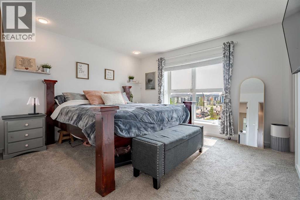 244 Livingston View NE, Calgary, Alberta