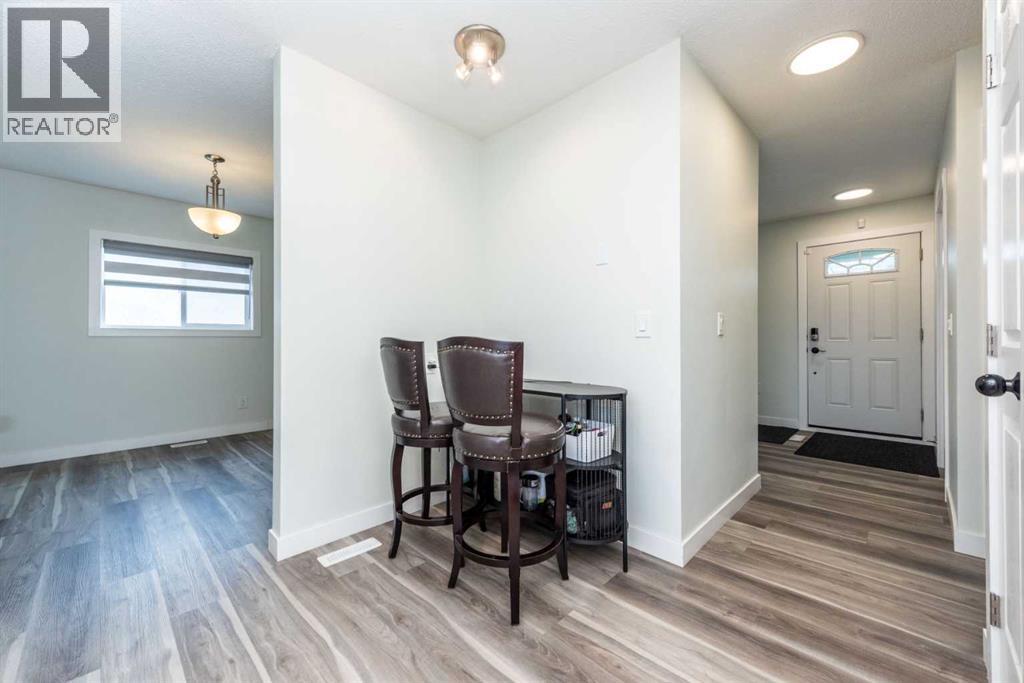 Single Family House Bungalow for Sale in  Temple Drive NE Temple Calgary 