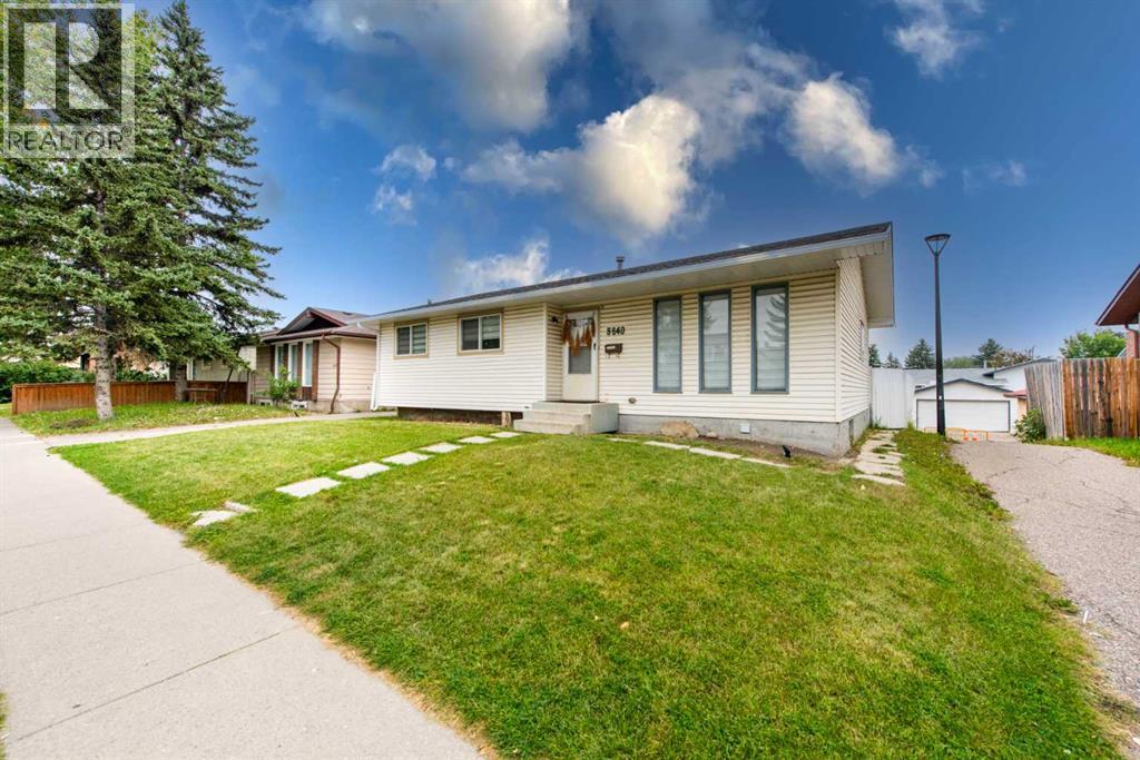Single Family House Bungalow for Sale in  Temple Drive NE Temple Calgary 