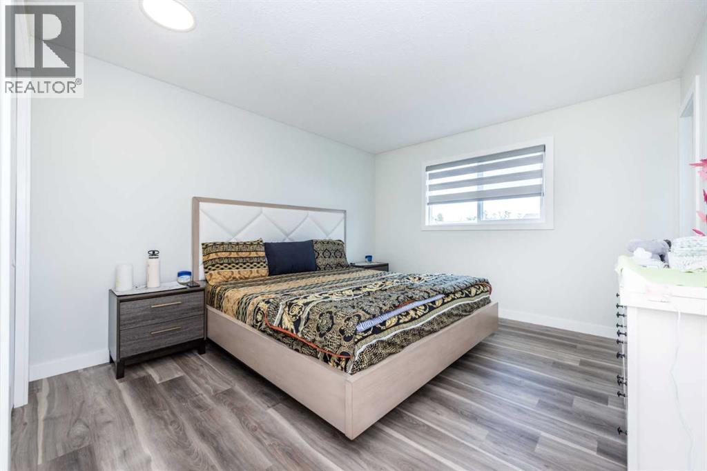 Single Family House Bungalow for Sale in  Temple Drive NE Temple Calgary 