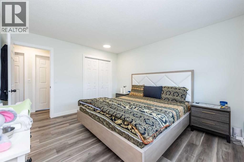 Single Family House Bungalow for Sale in  Temple Drive NE Temple Calgary 