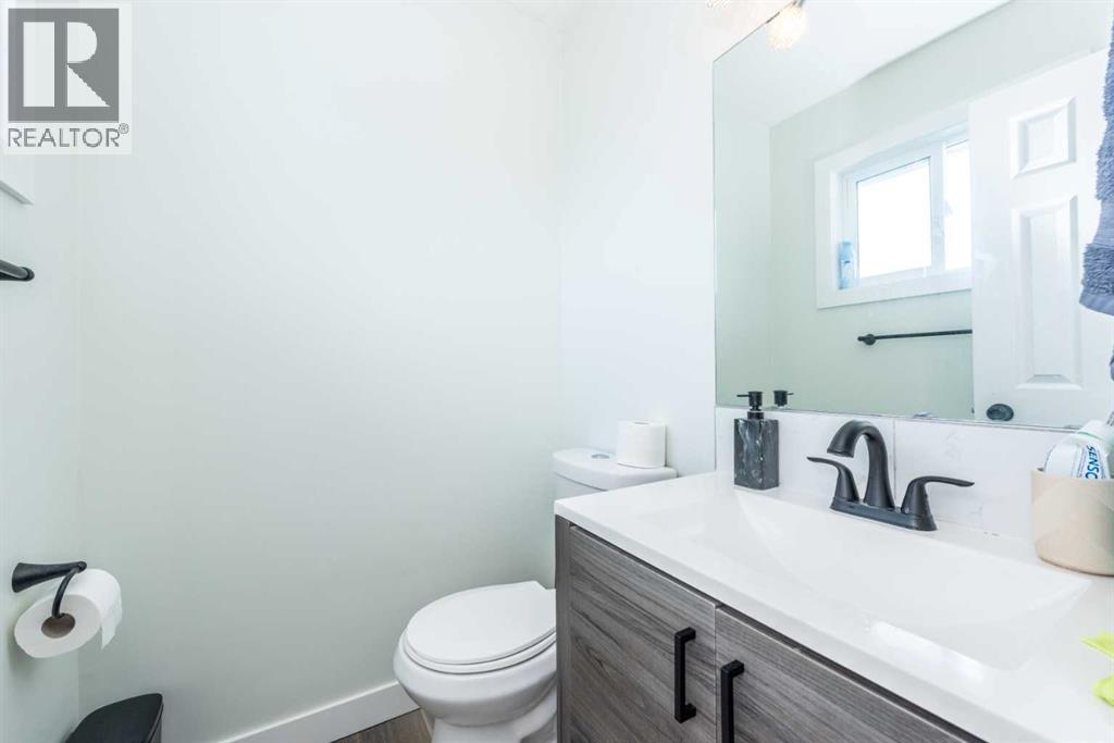 Single Family House Bungalow for Sale in  Temple Drive NE Temple Calgary 