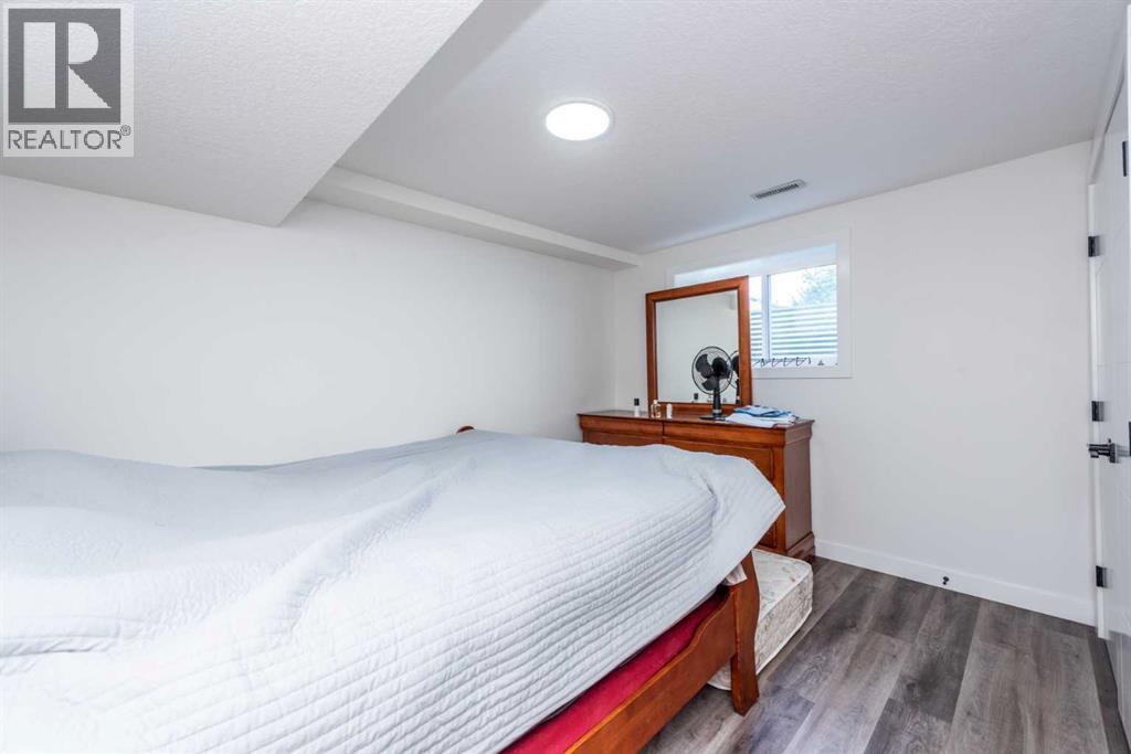Single Family House Bungalow for Sale in  Temple Drive NE Temple Calgary 