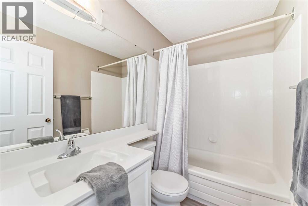 Single Family House for Sale in   Berwick Crescent NW Beddington Heights Calgary 
