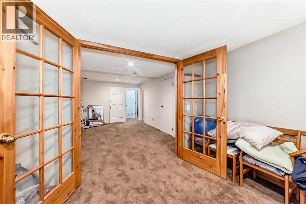 Single Family House for Sale in   Berwick Crescent NW Beddington Heights Calgary 
