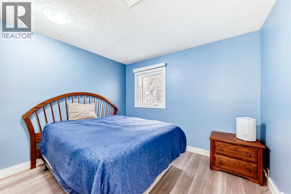 Single Family House for Sale in   Berwick Crescent NW Beddington Heights Calgary 