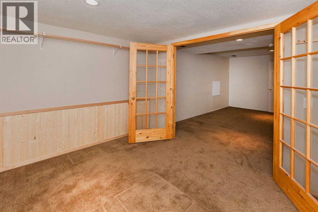 Single Family House for Sale in   Berwick Crescent NW Beddington Heights Calgary 