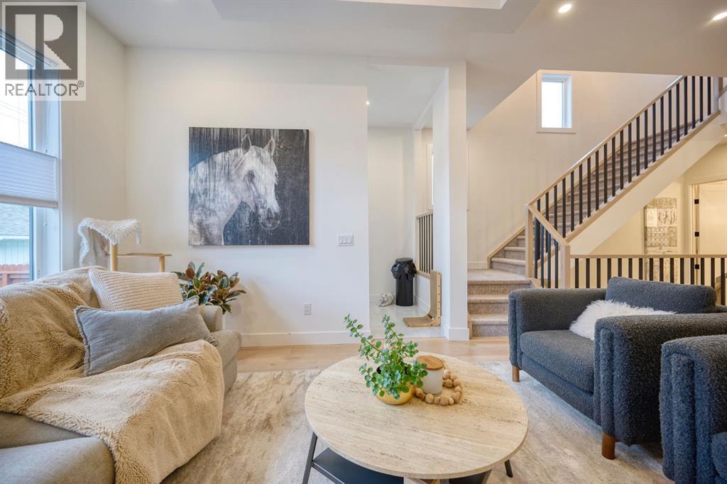 Single Family House for Sale in   Street NE Winston Heights/Mountview Calgary 