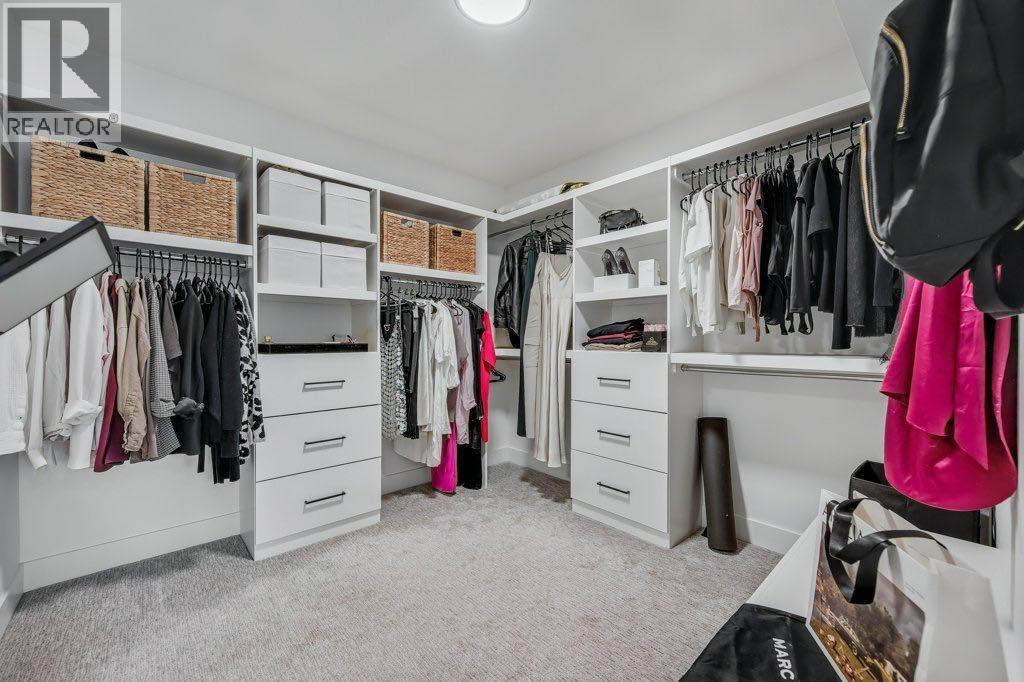 Single Family House for Sale in   Street NE Winston Heights/Mountview Calgary 
