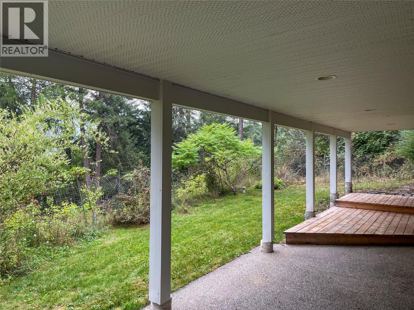 253 Chase Road, Christina Lake