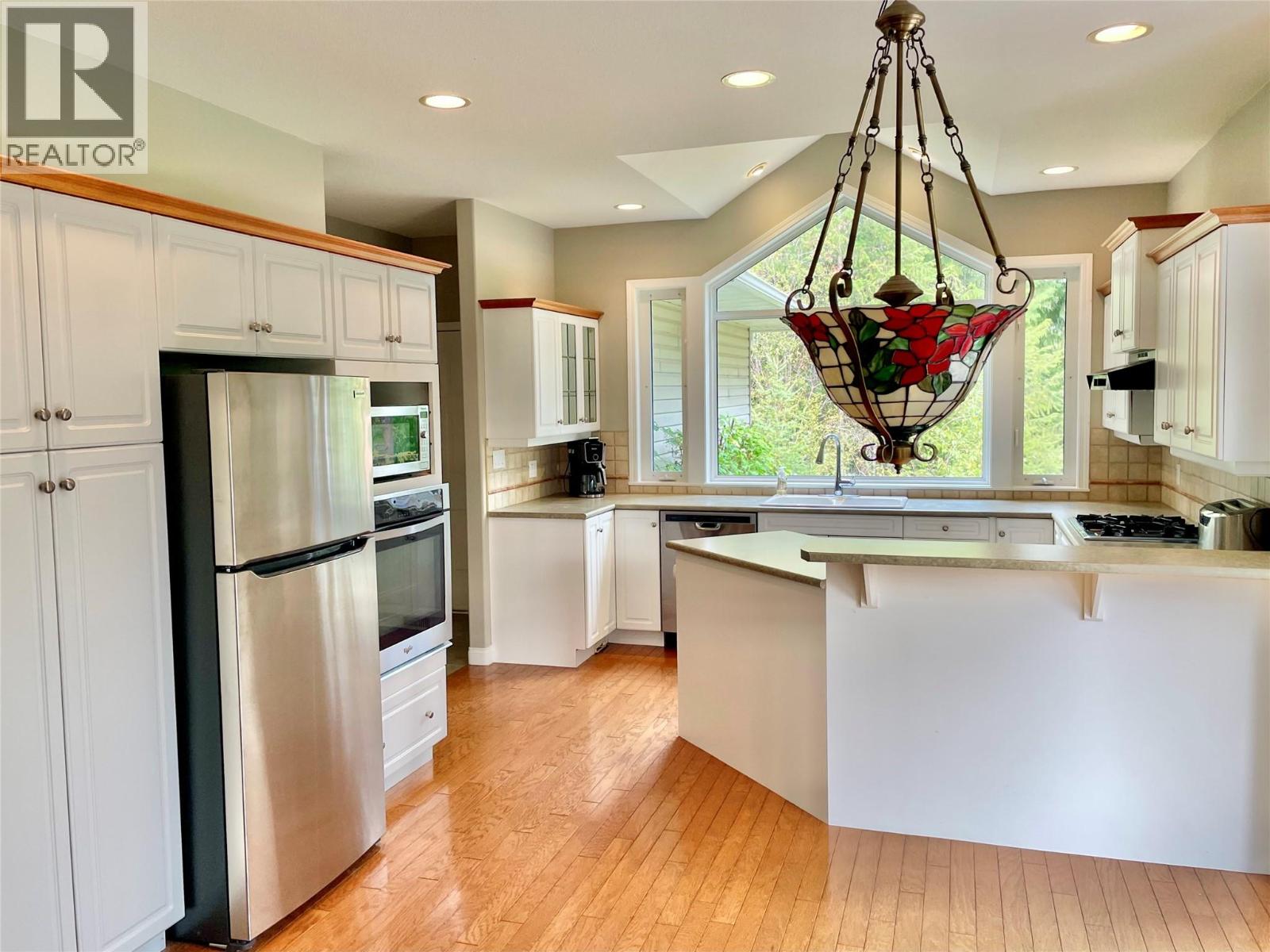 253 Chase Road, Christina Lake