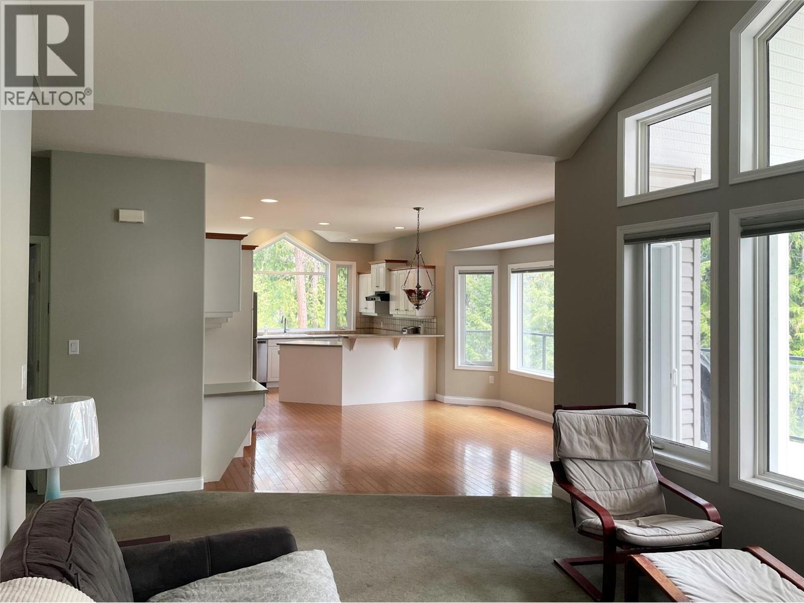 253 Chase Road, Christina Lake