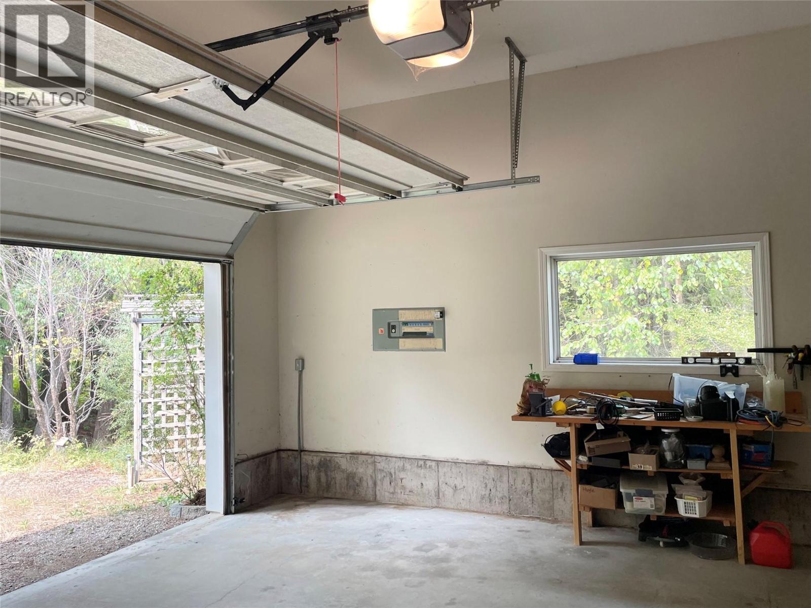253 Chase Road, Christina Lake