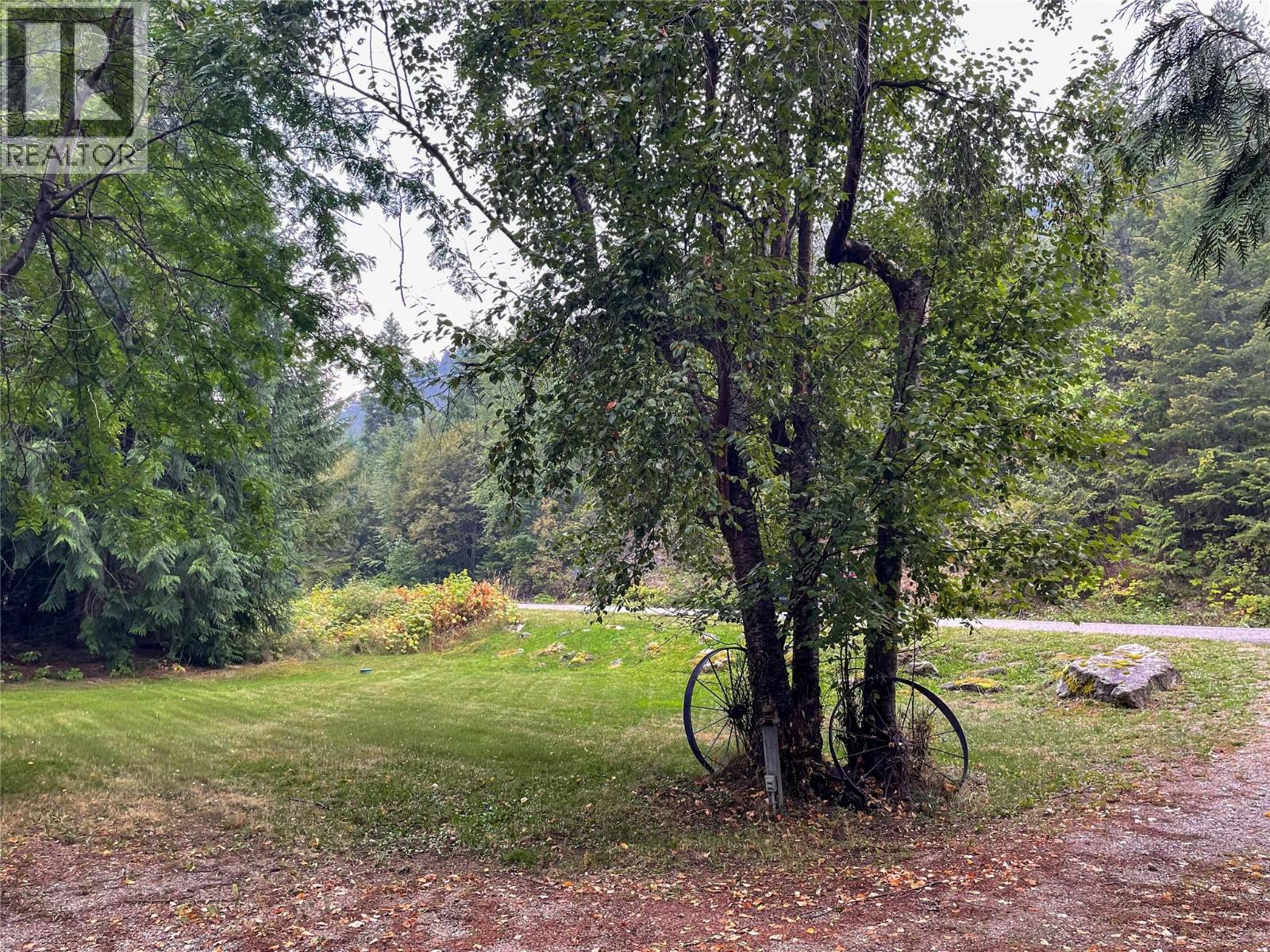 253 Chase Road, Christina Lake