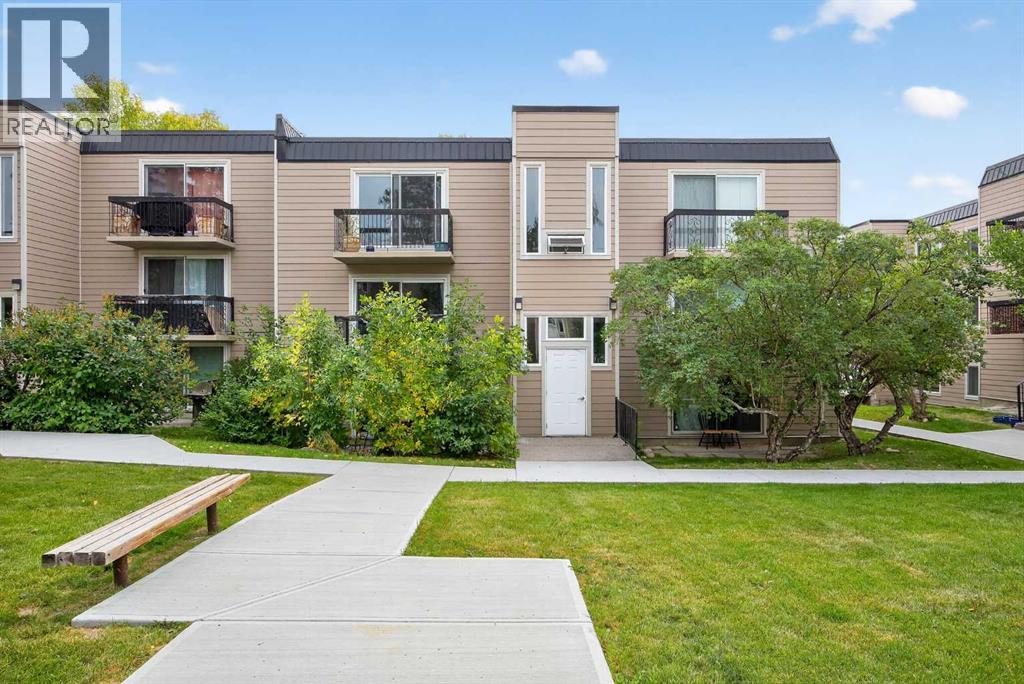 Single Family House for Sale in   Heritage Drive SE Acadia Calgary 