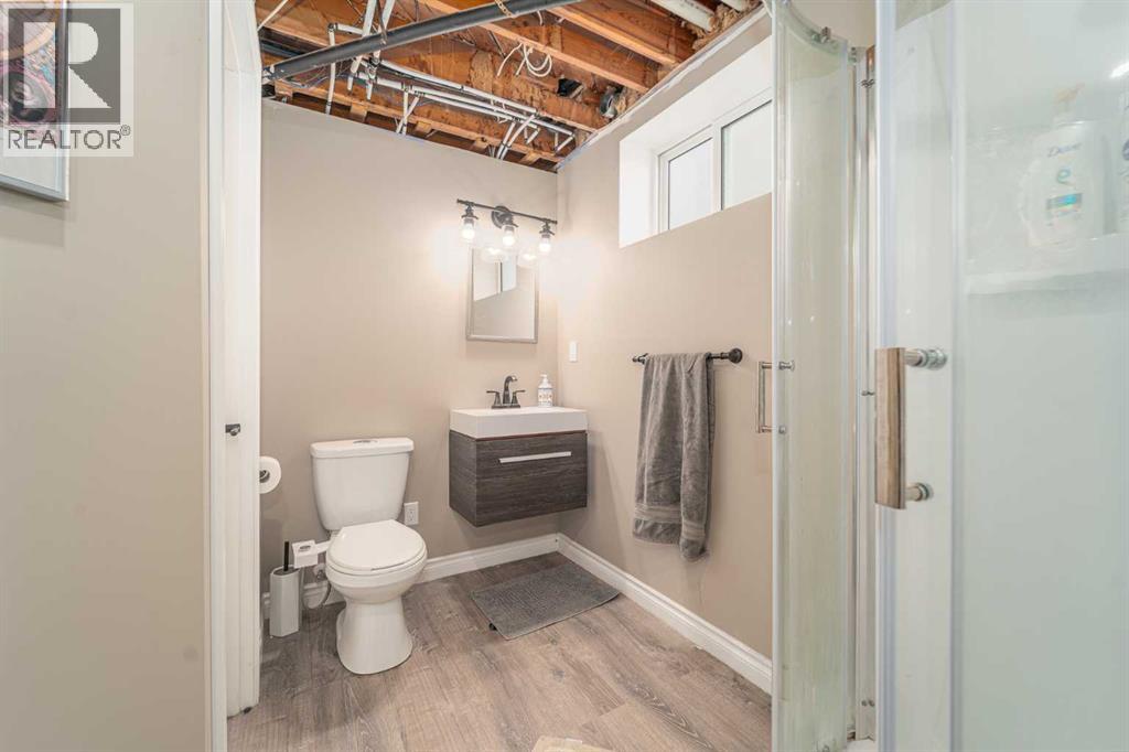 Single Family House Bungalow for Sale in  b Avenue S Victoria Park Lethbridge 
