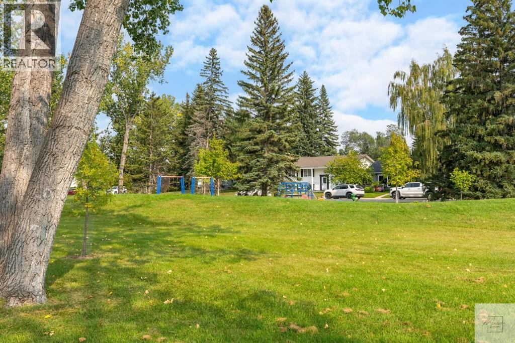 Single Family House for Sale in  Lake Wapta Way SE Lake Bonavista Calgary 