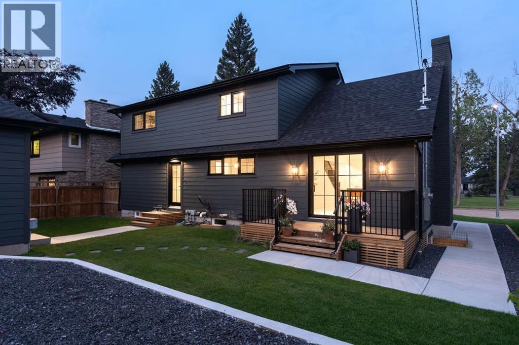 Single Family House for Sale in  Lake Wapta Way SE Lake Bonavista Calgary 