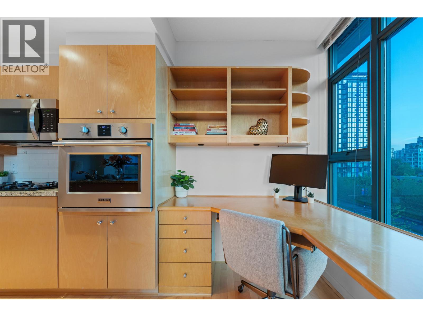 504 1790 BAYSHORE DRIVE, Vancouver