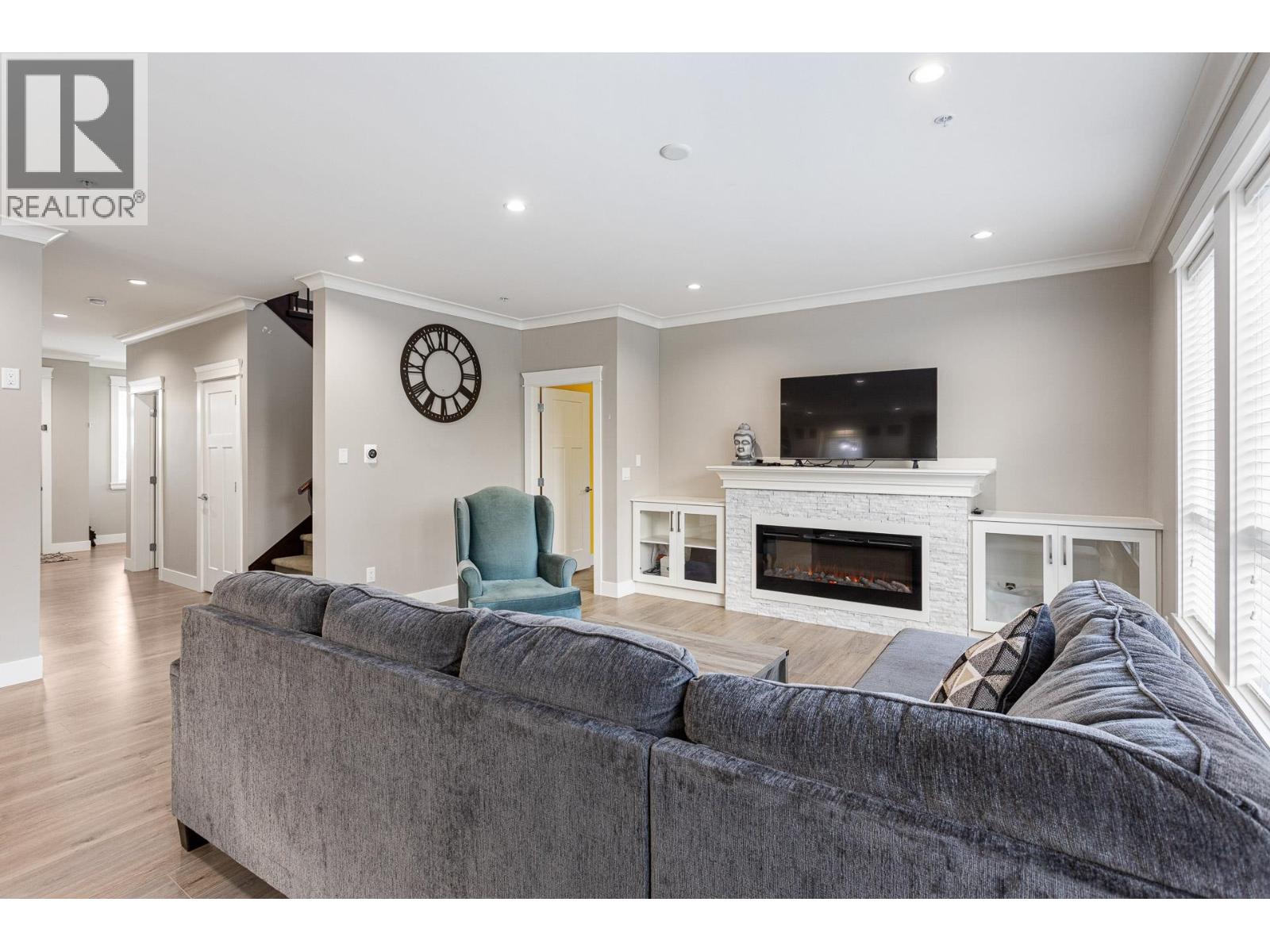 20417 HARTNELL AVENUE, Maple Ridge