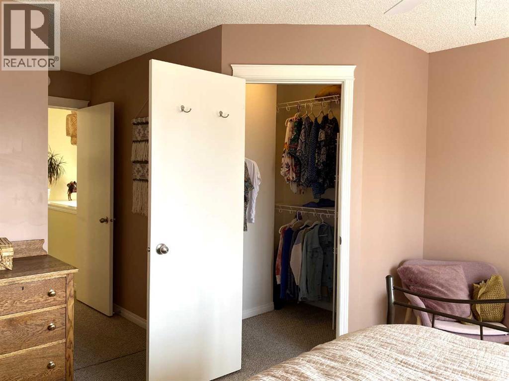 Single Family House for Sale in  Tuscany Springs Heights NW Tuscany Calgary 