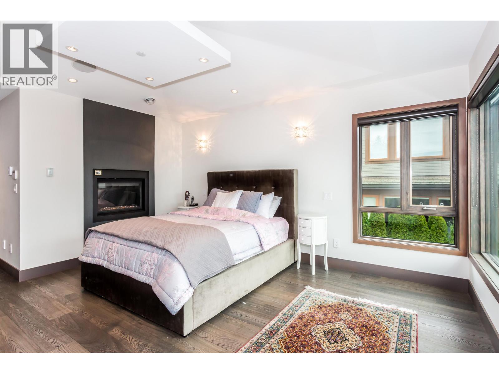 2301 OTTAWA AVENUE, West Vancouver