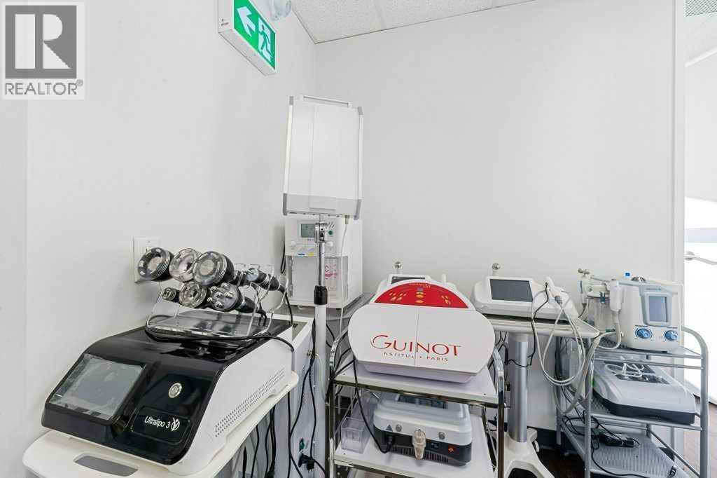 Business for Sale in    Avenue SW Mission Calgary 