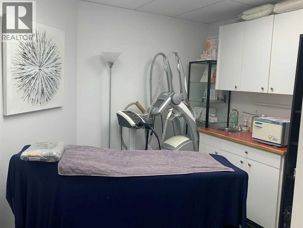 Business for Sale in    Avenue SW Mission Calgary 