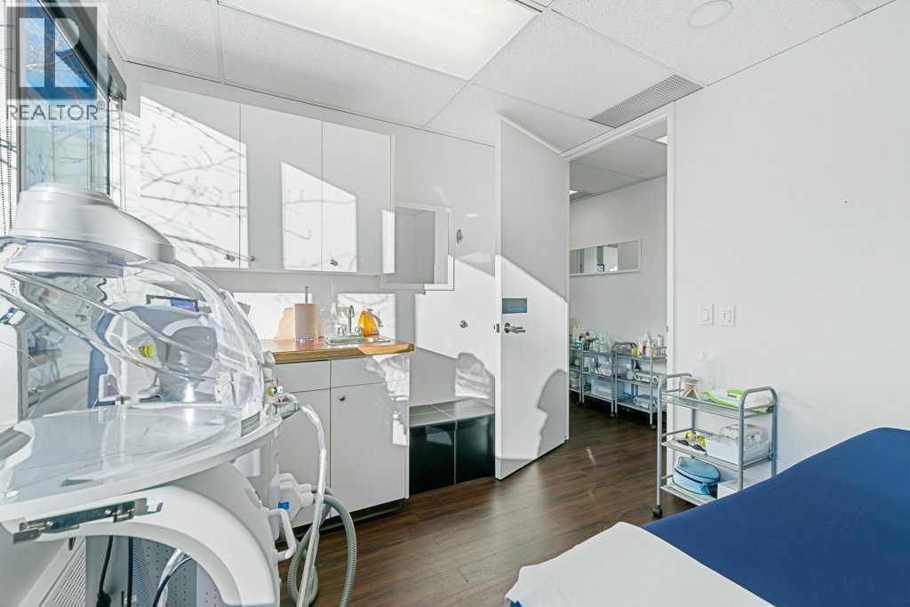 Business for Sale in    Avenue SW Mission Calgary 