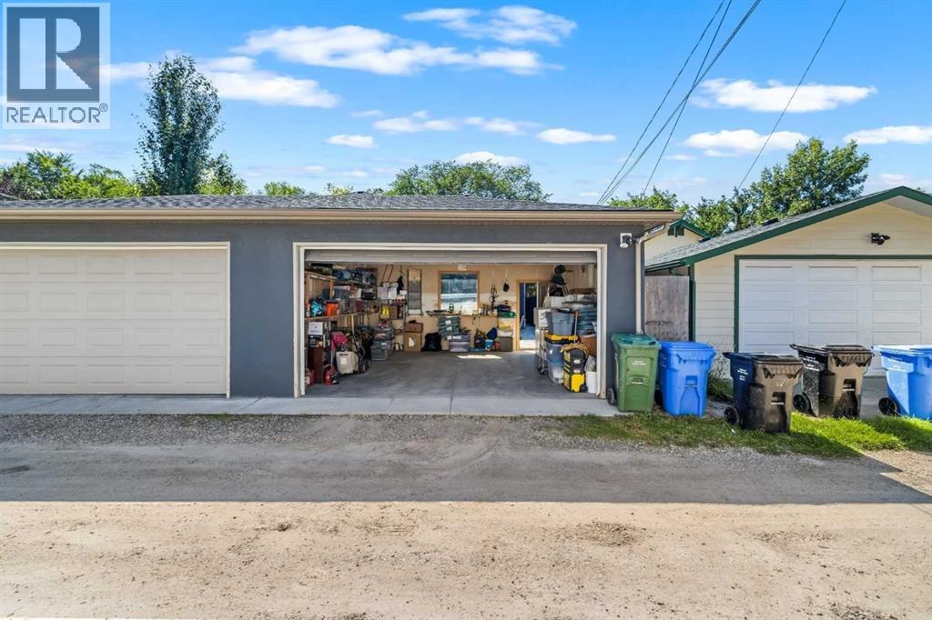 Single Family House for Sale in   Avenue NE Crescent Heights Calgary 