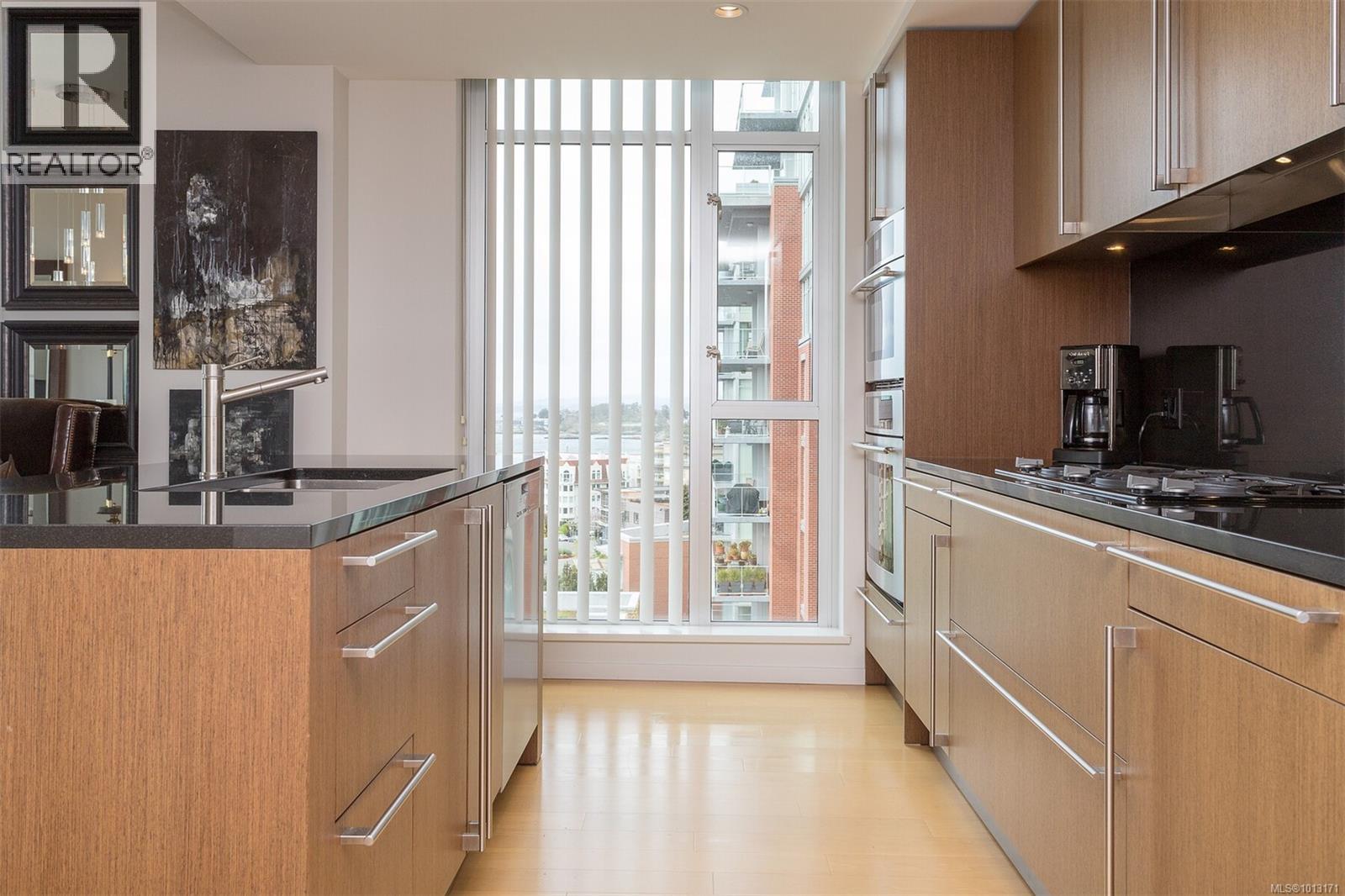 510 100 Saghalie Road, Victoria
