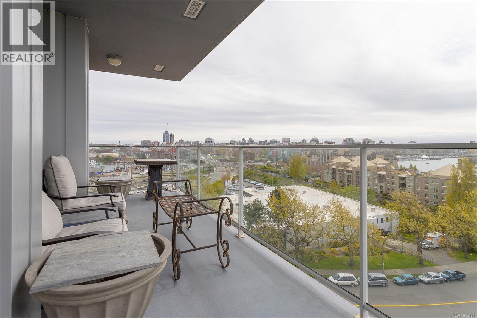 510 100 Saghalie Road, Victoria