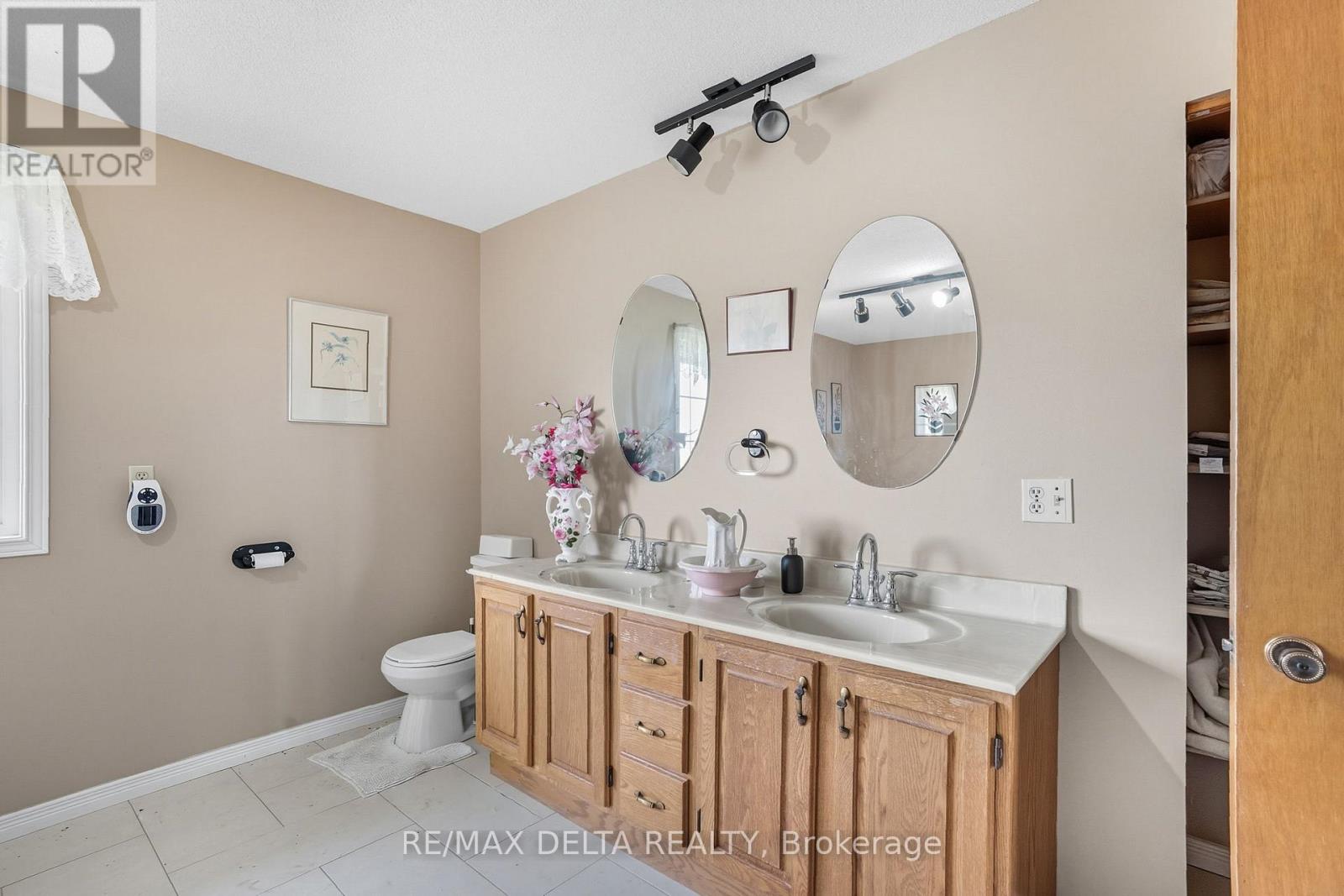 4254 CONC 20 CONCESSION - 22