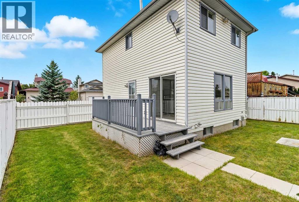 Single Family House for Sale in  Castlebrook Rise NE Castleridge Calgary 