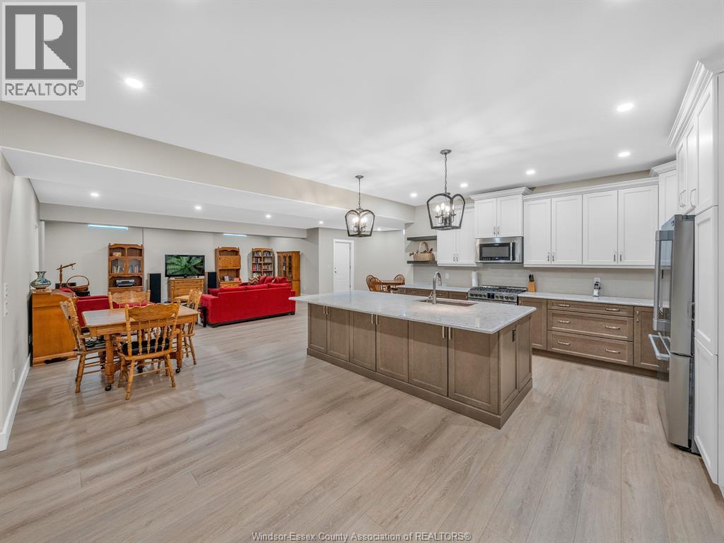 1913 HERITAGE ROAD - 33