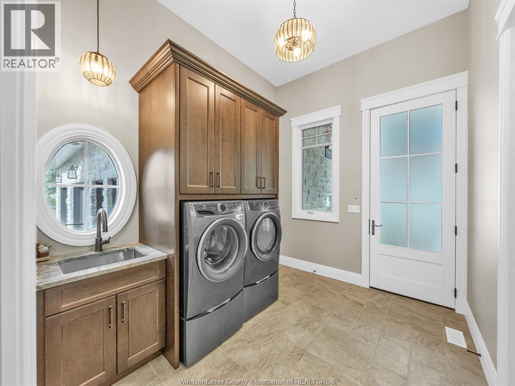 1913 HERITAGE ROAD - 39