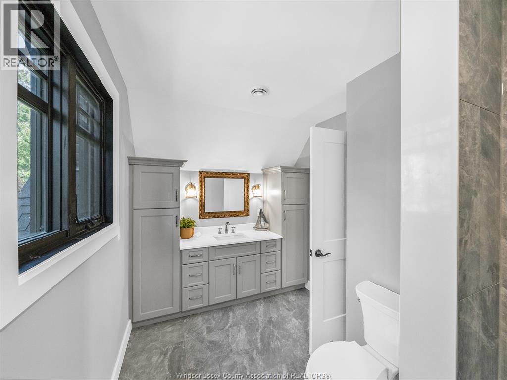 1913 HERITAGE ROAD - 44