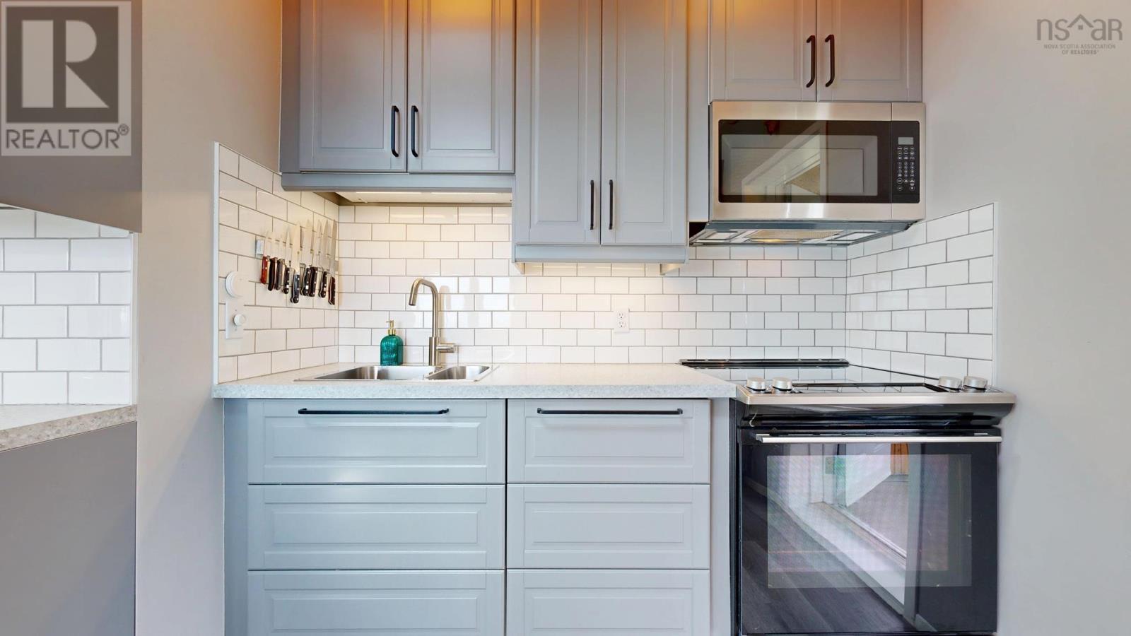 Property 8 of 35 of 569 Long Cove Road