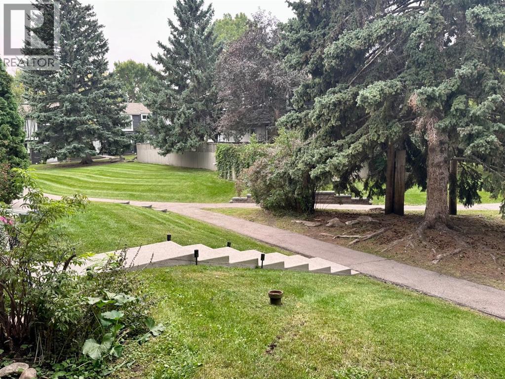Single Family House 4 Level for Sale in   Braniff Road SW Braeside Calgary 