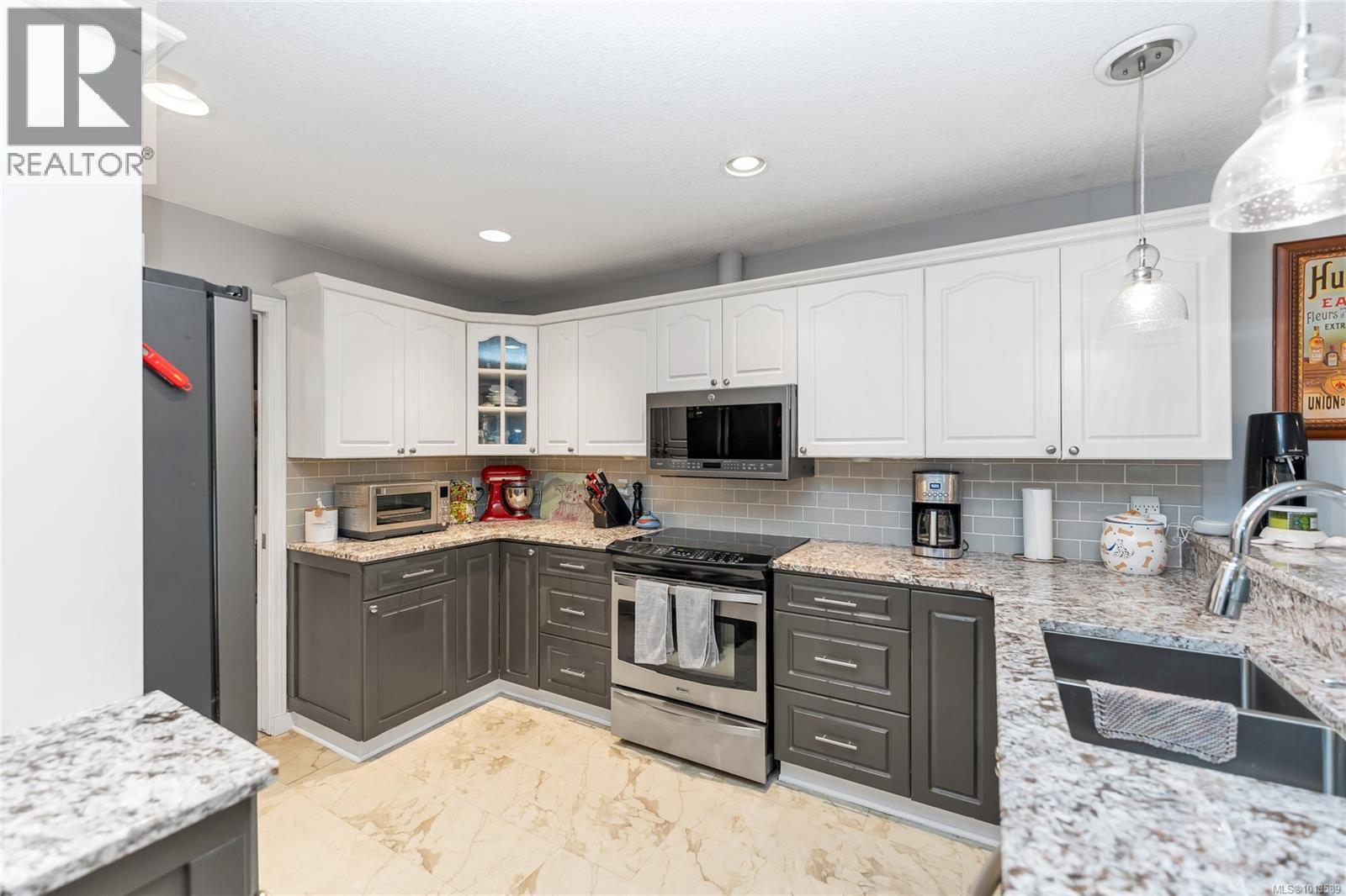 3350 Redden Rd, Nanoose Bay