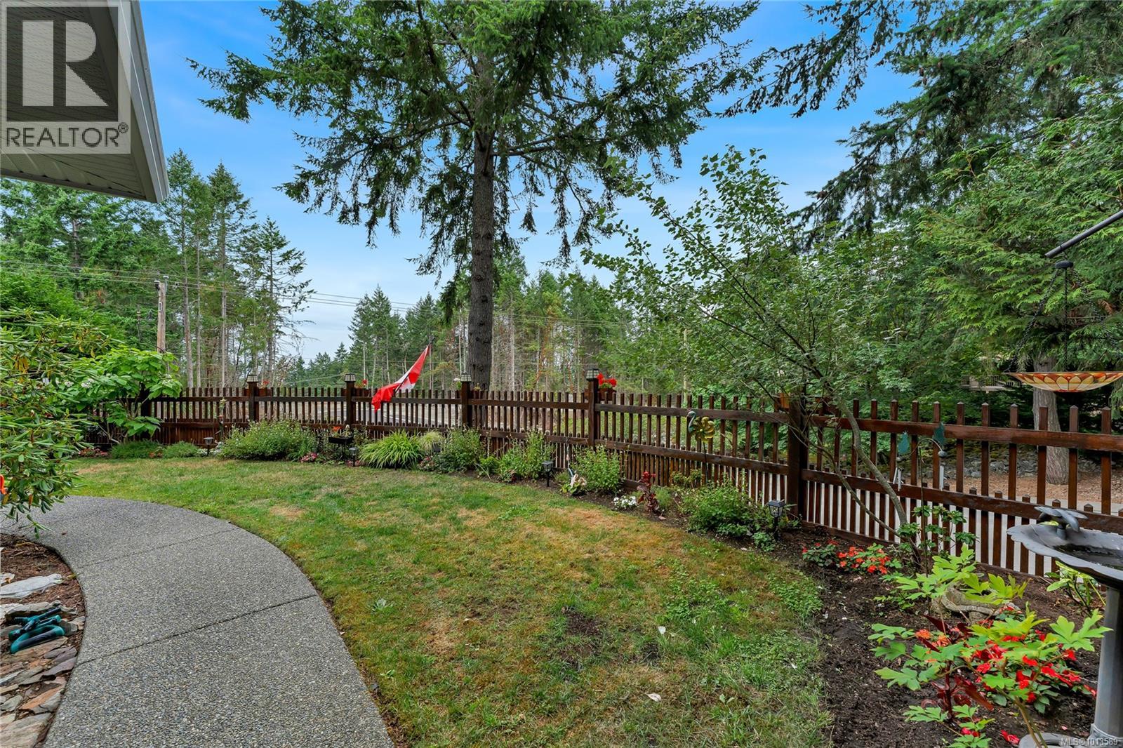 3350 Redden Rd, Nanoose Bay