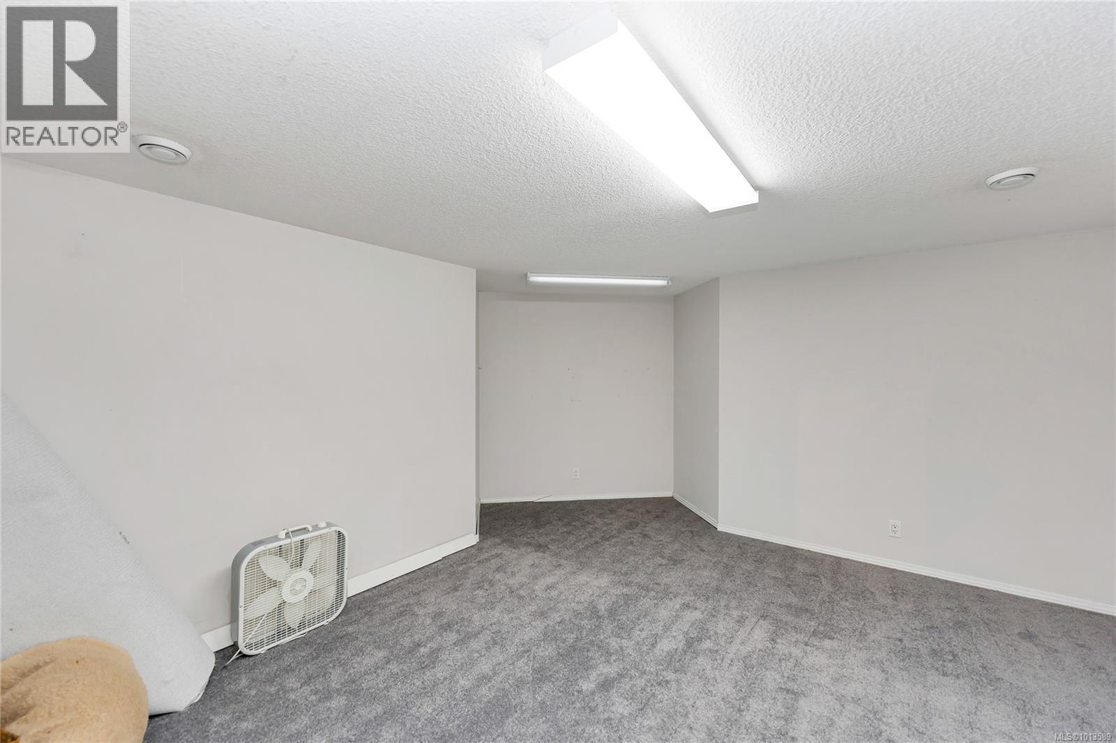 3350 Redden Rd, Nanoose Bay