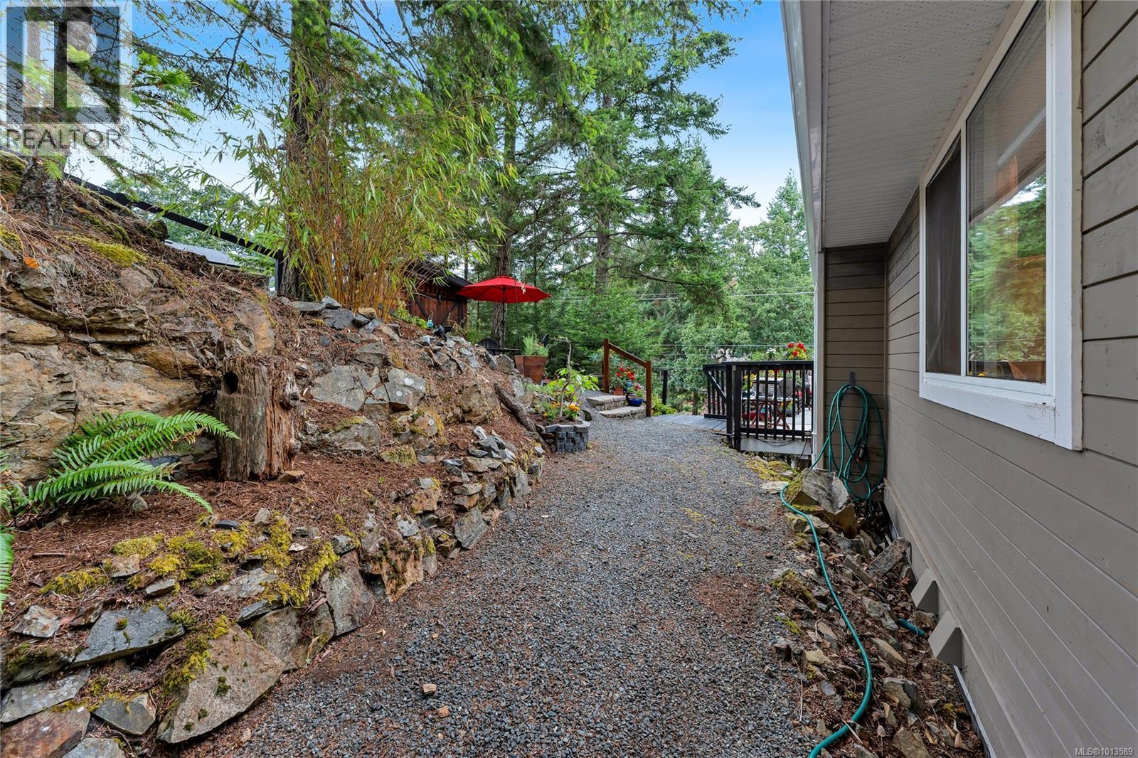 3350 Redden Rd, Nanoose Bay