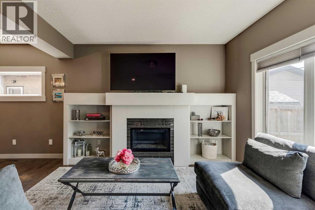 Single Family House for Sale in    Avenue NW Montgomery Calgary 