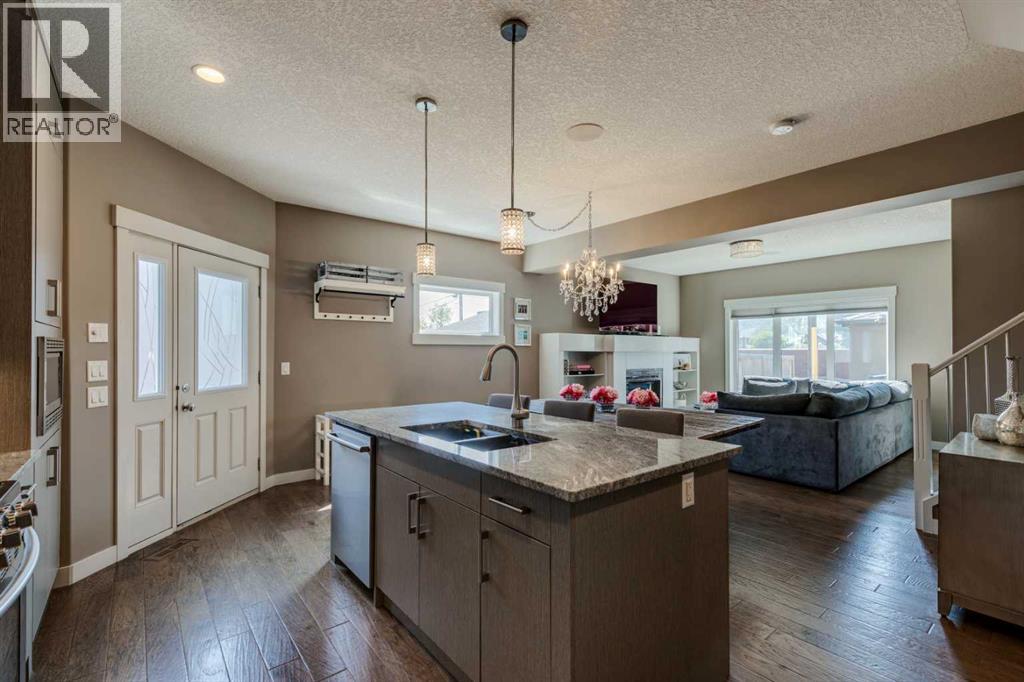 Single Family House for Sale in    Avenue NW Montgomery Calgary 